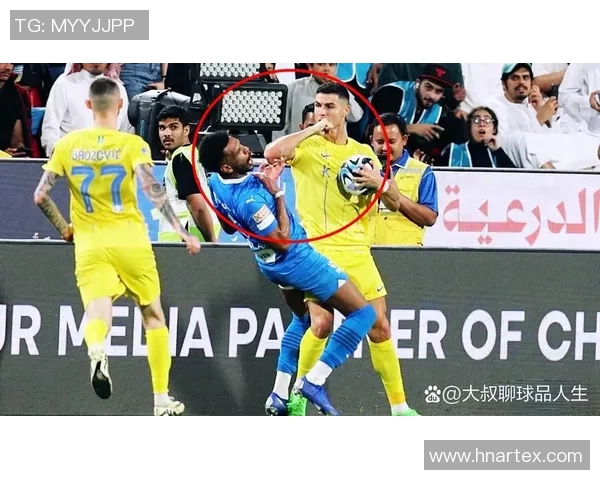 足球巨星的独特绝技解析 从梅西的盘带到C罗的空中飞人